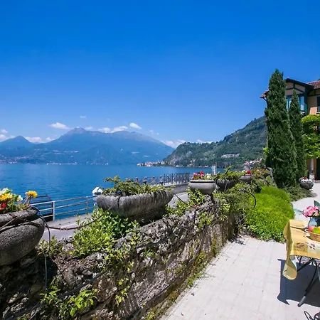 Fiumelatte Sleeps 4 Appartement