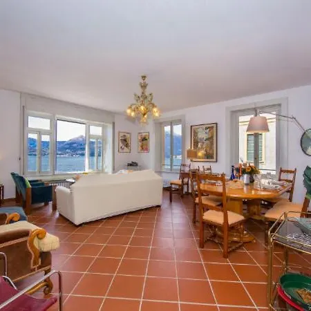 Fiumelatte Sleeps 4